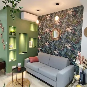 Appartement Studio De Charme Climatise Gare Riquier, Nice